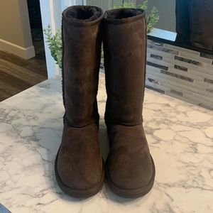 Brown tall Ugg boots